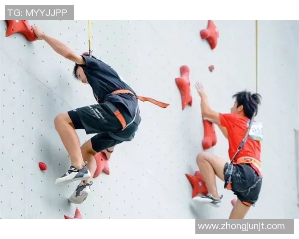 重庆攀岩队协作创新引发热议攀岩运动新风潮